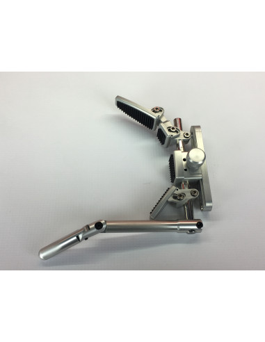 Cantonera con garfio aluminio 1 est.